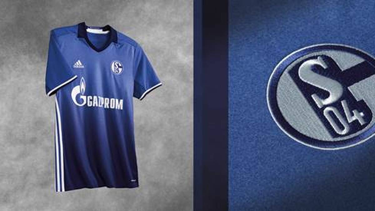Das Heimtrikot von Schalke 04 kommt "in einer modernen Variation verschiedener Blautöne", hieß es in einer Pressemitteilung