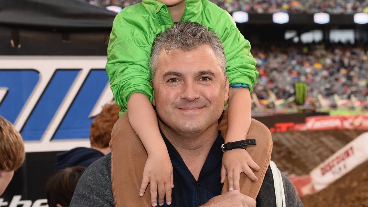 Shane McMahon bleibt am WWE-Ruder