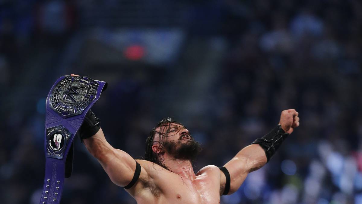 Ein neuer Champion wird allerdings auch gekrönt: Der Brite Neville entthront Cruiserweight Champion Rich Swann