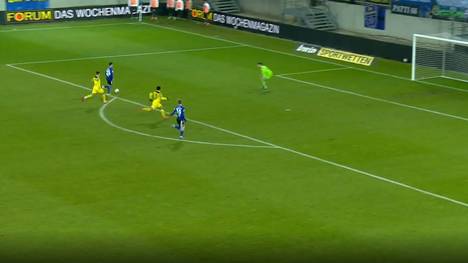 Der 1. FC Saarbrücken springt durch das 2:0 über die Zweitvertretung von Borussia Dortmund auf Platz zwei. Der FCS war lange besser, für die Entscheidung sorgte der kurz zuvor eingewechselte Minos Gouras.