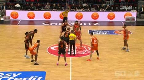 Die BBL-Highlights der Partie NINERS Chemnitz - RASTA Vechta im Video.