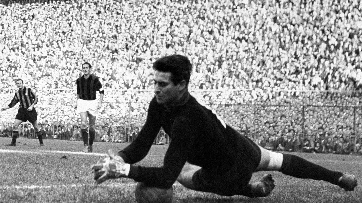 Und auch einen prominenten Torhüter gibt es im erweiterten Verwandtenkreis: Lorenzo Buffon, der in den 50er- und 60er-Jahren 15 Länderspiele absolvierte, ist ein Cousin von Gigi Buffons Großvater