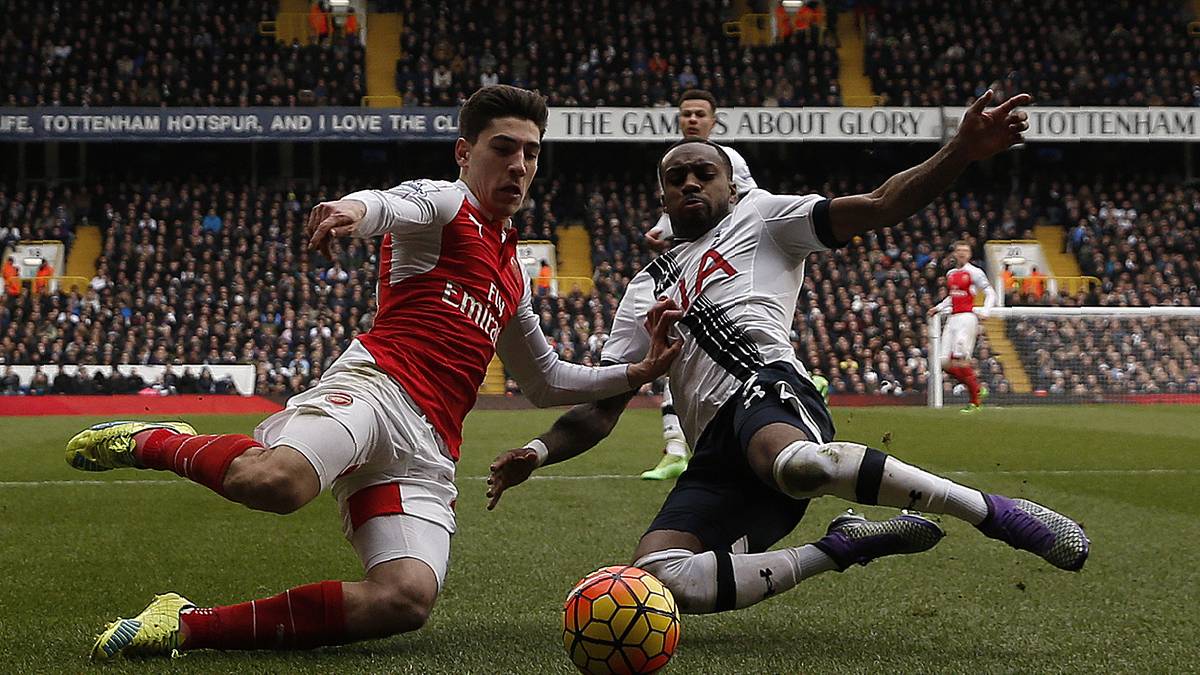 Bellerin wurde in Barcelona ausgebildet, seit drei Jahren in England. Stammspieler bei Arsenal. Erfreut die Fans durch sein spektakuläres Spiel.