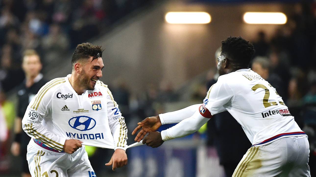 Lyon mit Traumtoren zum Sieg