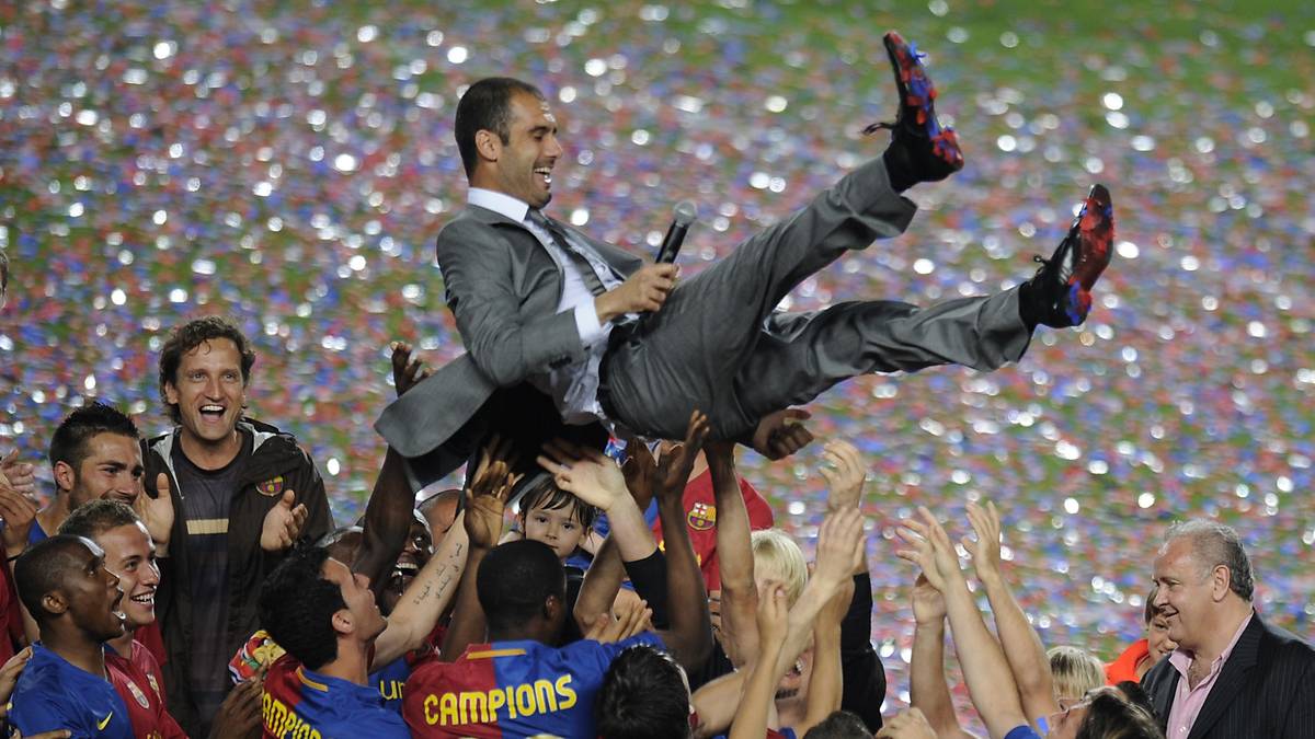 PLATZ 2: PEP GUARDIOLA (27) - Prägte die bislang glorreichste Zeit des FC Barcelona im 21. Jahrhundert und räumte mit den Katalanen unter anderem zweimal die Champions League ab. In seiner Vita stehen aktuell 27 Titel mit Barca, Bayern und ManCity