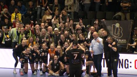 Die Ladies in Black Aachen gewinnen in drei Sätzen beim Tabellenschlusslicht aus Neuwied. Vor allem der erste Satz ist deutlich, Jana-Franziska Poll überzeugt.