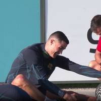 Mit bester Laune - Ronaldo bei Nationalmannschaft-Training