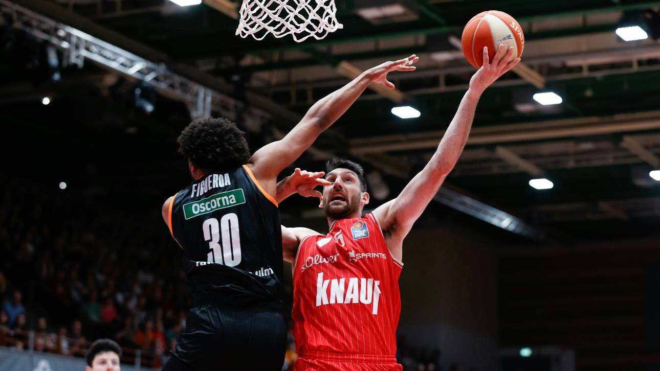 Bayern weiter, Meister schon raus!