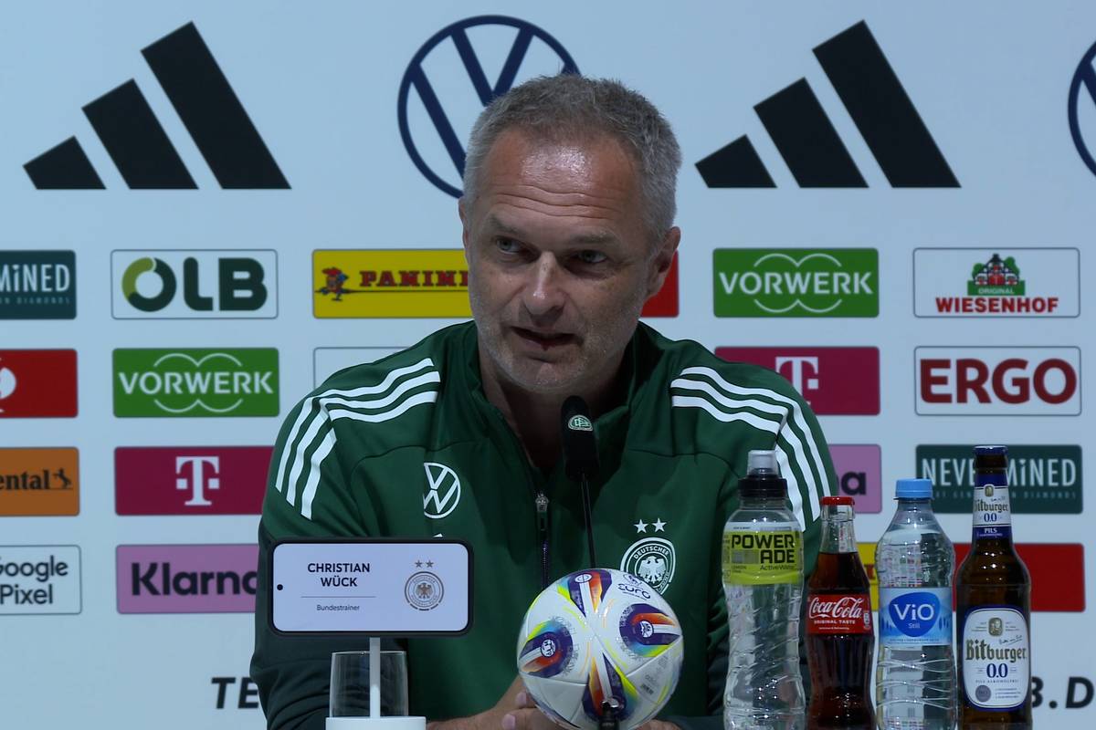 Der Bundestrainer der Frauen-Nationalmannschaft, Christian Wück, hat einer Spielerin die Anreise vorerst untersagt.