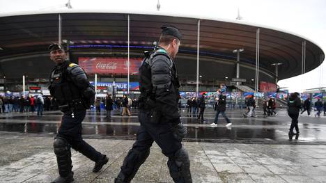 FBL-EURO-2016-FRIENDLY-FRA-RUS-SECURITY