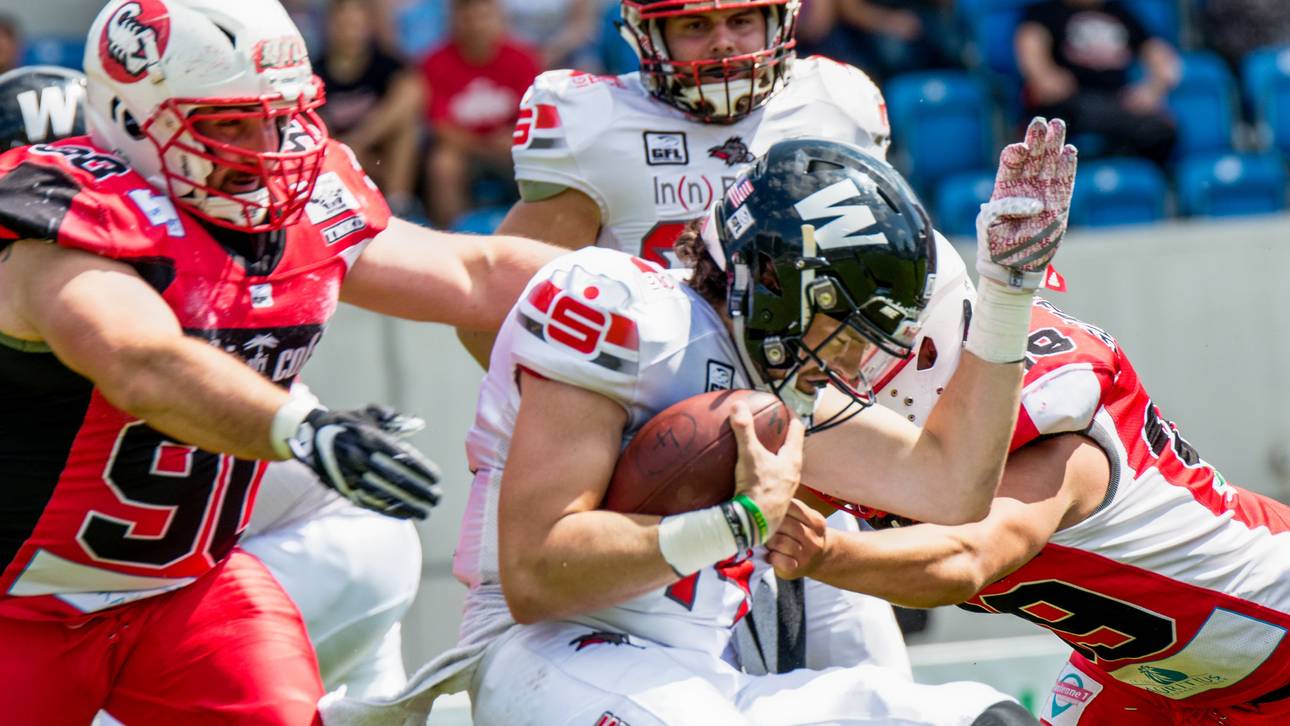 Football: Bayern-Derby in München