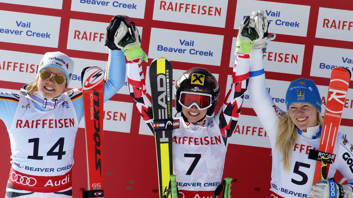 Die drei Gewinner - von links nach rechts: Viktoria Rebensburg (Silber), Anna Fenninger (Gold), Jessica Lyndell Vikarby (Schweden/Bronze)