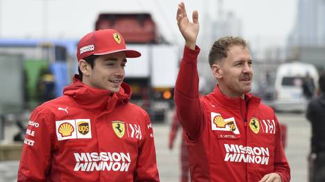 Die beiden Ferrari-Piloten Sebastian Vettel und Charles Leclerc in Shanghai