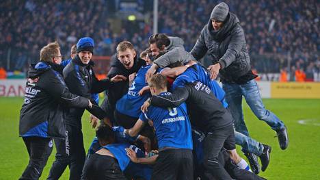 Arminia Bielefeld freut sich über den Sieg gegen Borussia Mönchengladbach