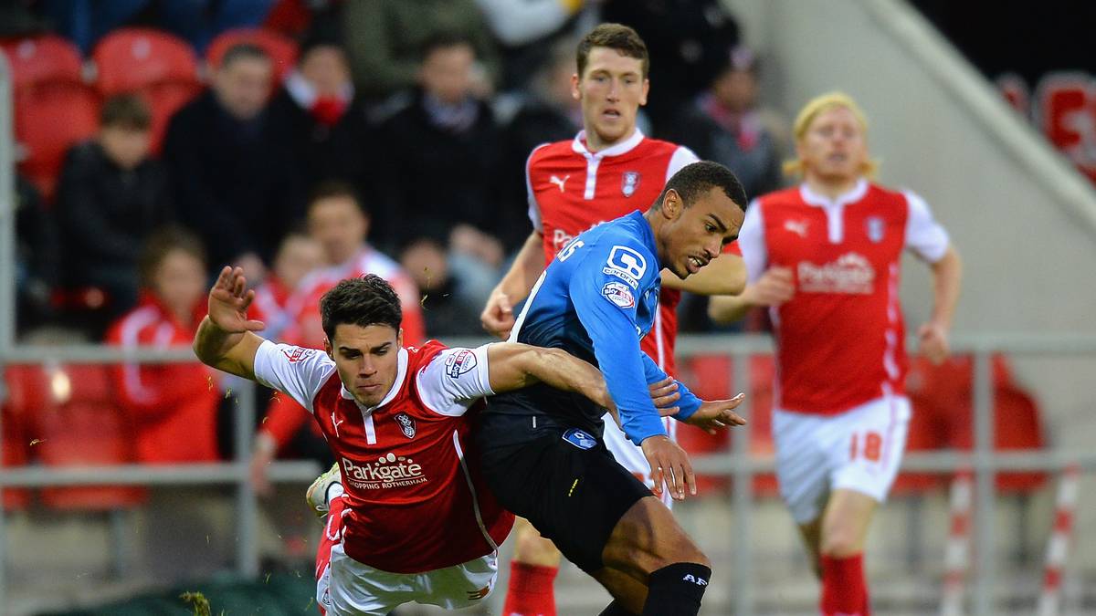 Reece James (l., Wigan Athletic): Abwehr, England (kehrt 2019 zurück)