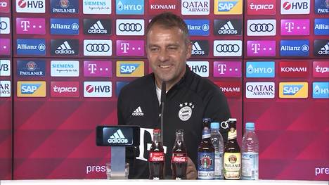 Mit einem Sieg bei Werder Bremen würden sich die Bayern zum Meister küren. Trainer Hansi Flick will daran aber noch nicht denken. 