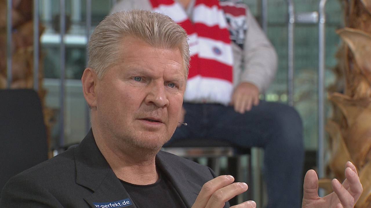 STAHLWERK Doppelpass: Stefan Effenberg fordert Frauen beim DFB