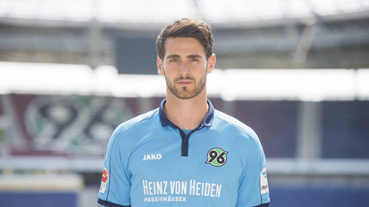 PLATZ 31: SAMUEL SAHIN-RADLINGER (Hannover 96): Weisse Westen: 0 - Gegentore 2