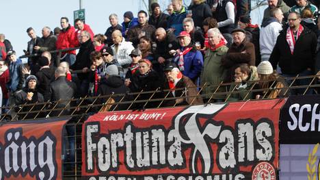 Fans von Fortuna Köln waren gegen den VfB Stuttgart II auffällig