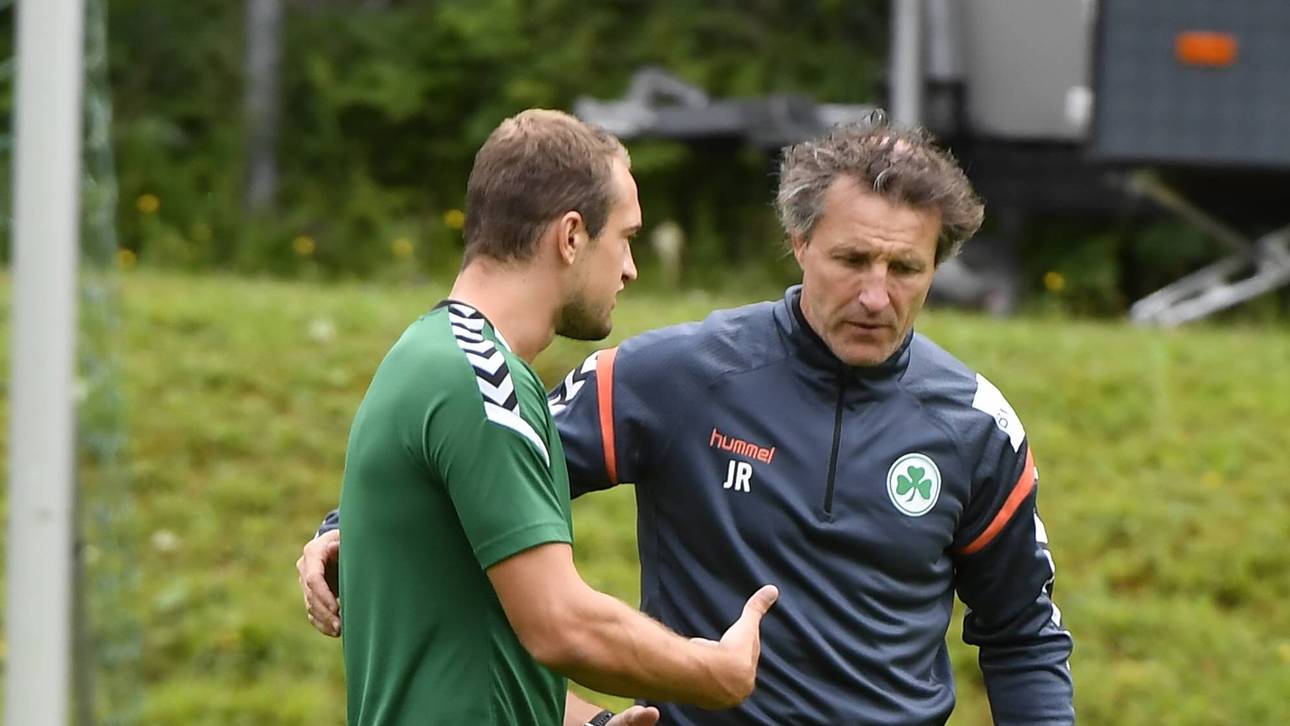 Spieleraufstand gegen Fürth-Trainer