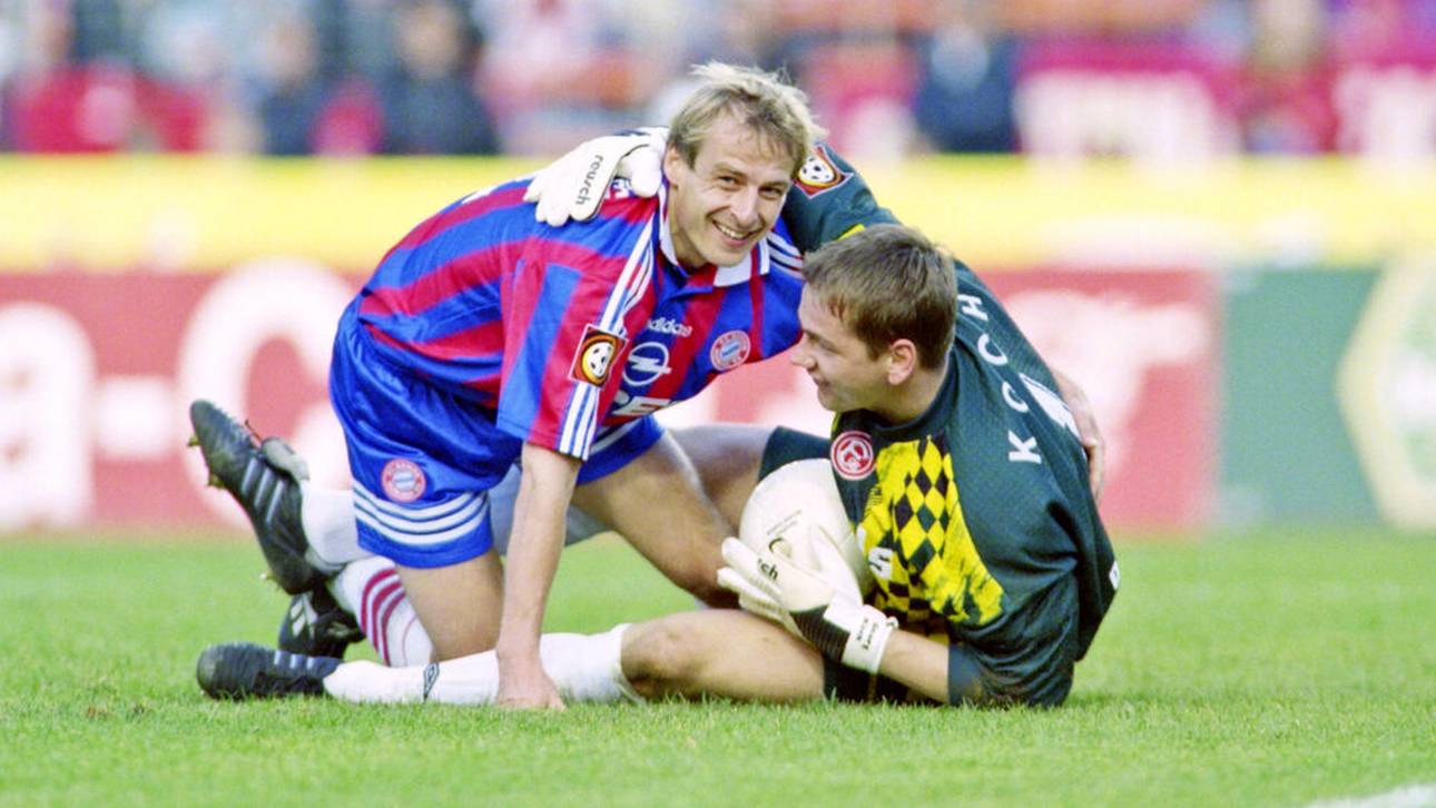 Georg Koch (r.) im Duell mit Jürgen Klinsmann