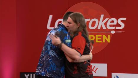 Luke Humphries gewinnt in der fünften Runde der Darts UK Open mit 10:0 gegen Ryan Searle und spielt damit den ersten White Wash seit 2009. Damals spielte Phil Taylor den White Wash bei der Darts UK Open.