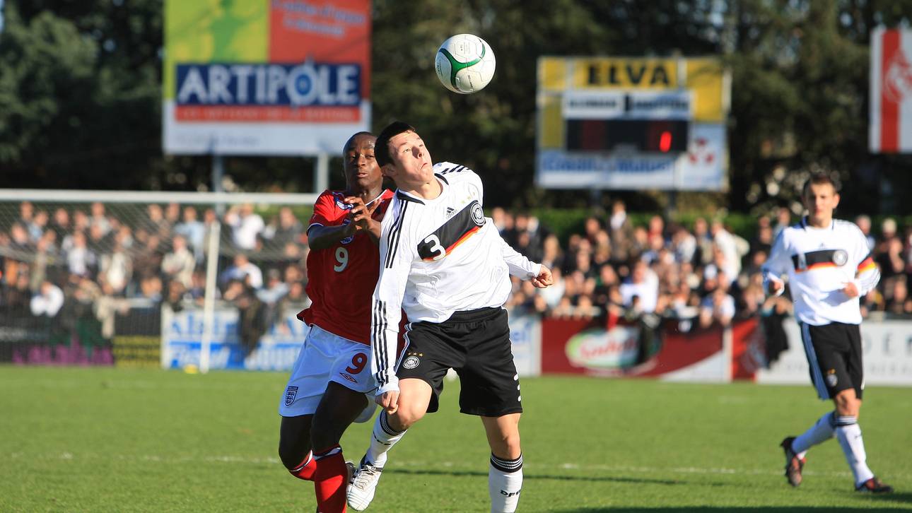 U16 Germany v U16 England - International Friendly