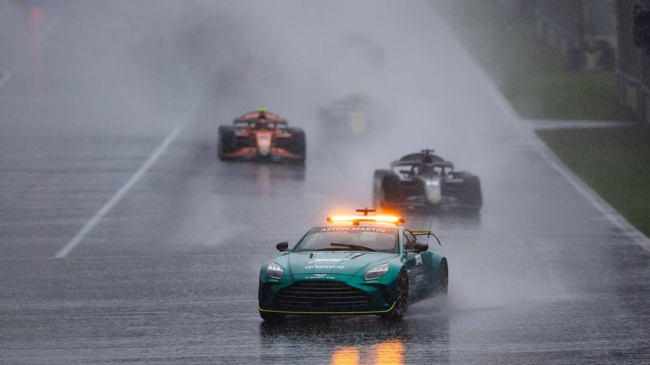 Zu starker Regen: Formel-2-Rennen abgebrochen