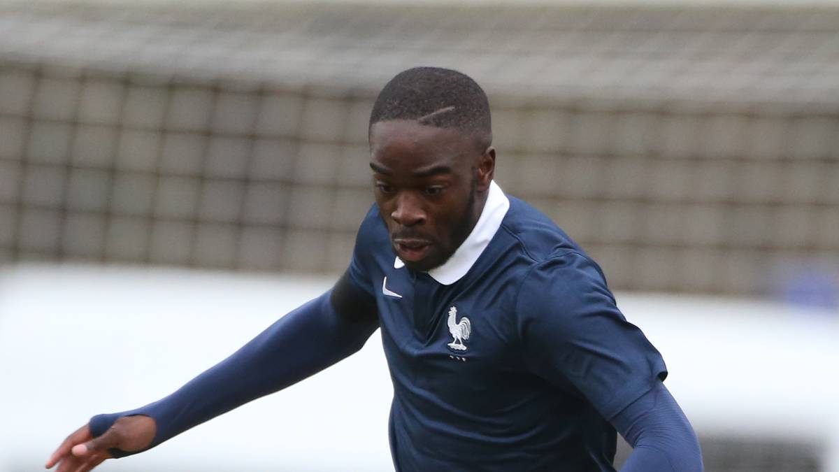 Nanitamo Ikone (Paris St. Germain): Der 18-Jährige unterschrieb im Sommer seinen ersten Profi-Vertrag. "Jorko", wie er genannt wird, spielte nach seiner Einwechslung im letzten Youth-League-Finale gegen Chelsea furios und war mit an der starken Schlussoffensive beteiligt