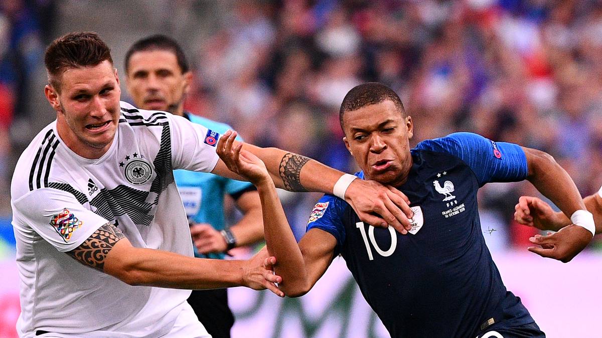 NIKLAS SÜLE: Von den drei Innenverteidigern des FC Bayern ist Süle der beständigste. Zwar auch nicht ganz fehlerlos, aber in der Regel kann man sich auf ihn verlassen. Sein Stellenwert ist merklich gestiegen - im Verein und in der Nationalelf