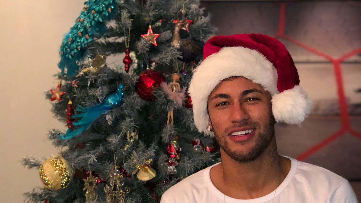 Messis ehemalige Barca-Teamkollege Neymar spielt längst in Frankreich bei Paris Saint-Germain. Weihnachten feiert der Brasilianer aber in der Heimat mit seiner Familie
