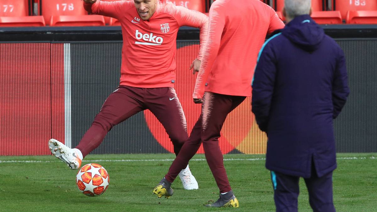 ARTHUR (ab 80.): Ersetzte Rakitic und erlebte das Debakel hautnah. Ohne Bewertung