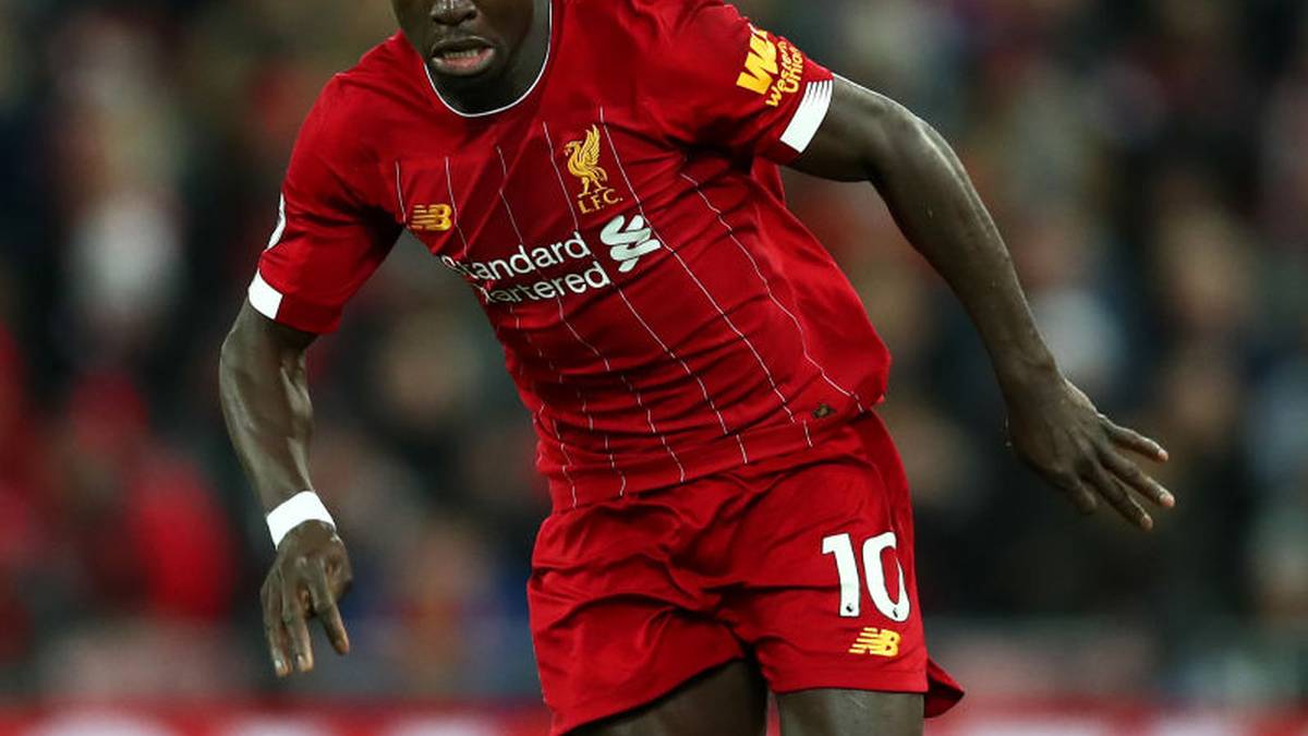 SADIO MANÉ: Der vielleicht beste Spieler der laufenden Premier-League-Saison. Der 27-Jährige ist ein begnadeter Techniker, der zudem mit einer äußerst hohen Spielintelligenz ausgestattet ist. 11 Ligatreffer in 2019/20 sprechen eine deutliche Sprache - und acht Assists kommen ja noch dazu. Kaum von der Pille zu trennen und auch im Spiel gegen den Ball immer voll dabei 