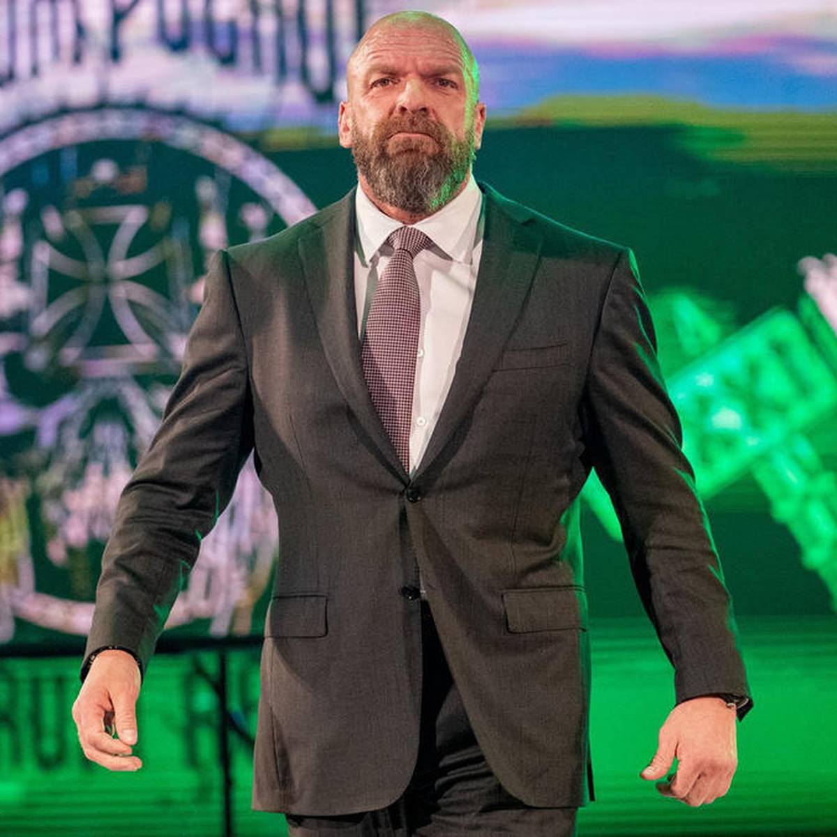 Der neue Kreativchef von WWE gestaltet die zweitälteste Traditionsshow der Liga einschneidend um - und führt die „War Games“ im Hauptkader ein.