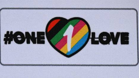 Stuart Andrew will die "One Love"-Binde tragen