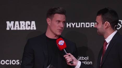 Barca-Keeper Marc-Andre ter Stegen äußert sich im Rahmen der Marca Awards zu seiner aktuellen Verletzung. Der deutsche Nationalspieler erklärt auch, ob er sich als momentan als besten Torhüter der Welt sieht.