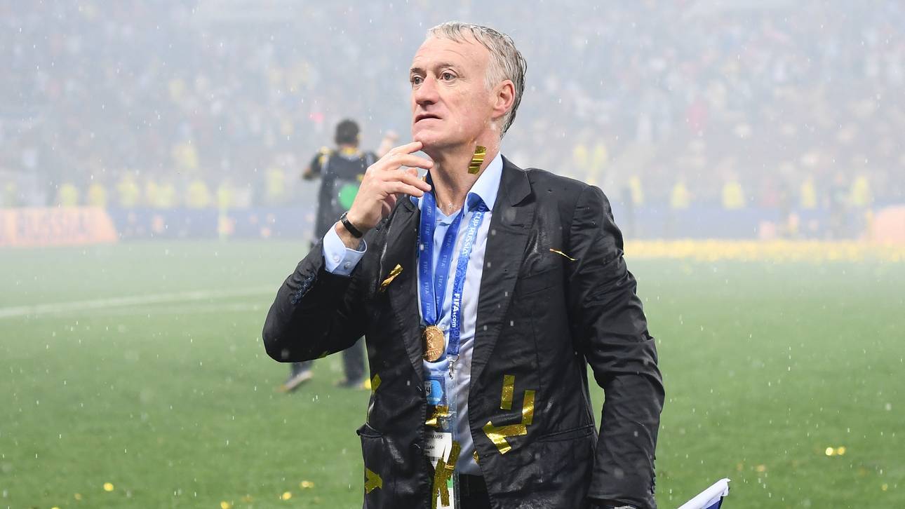 Deschamps will Nationalcoach bleiben