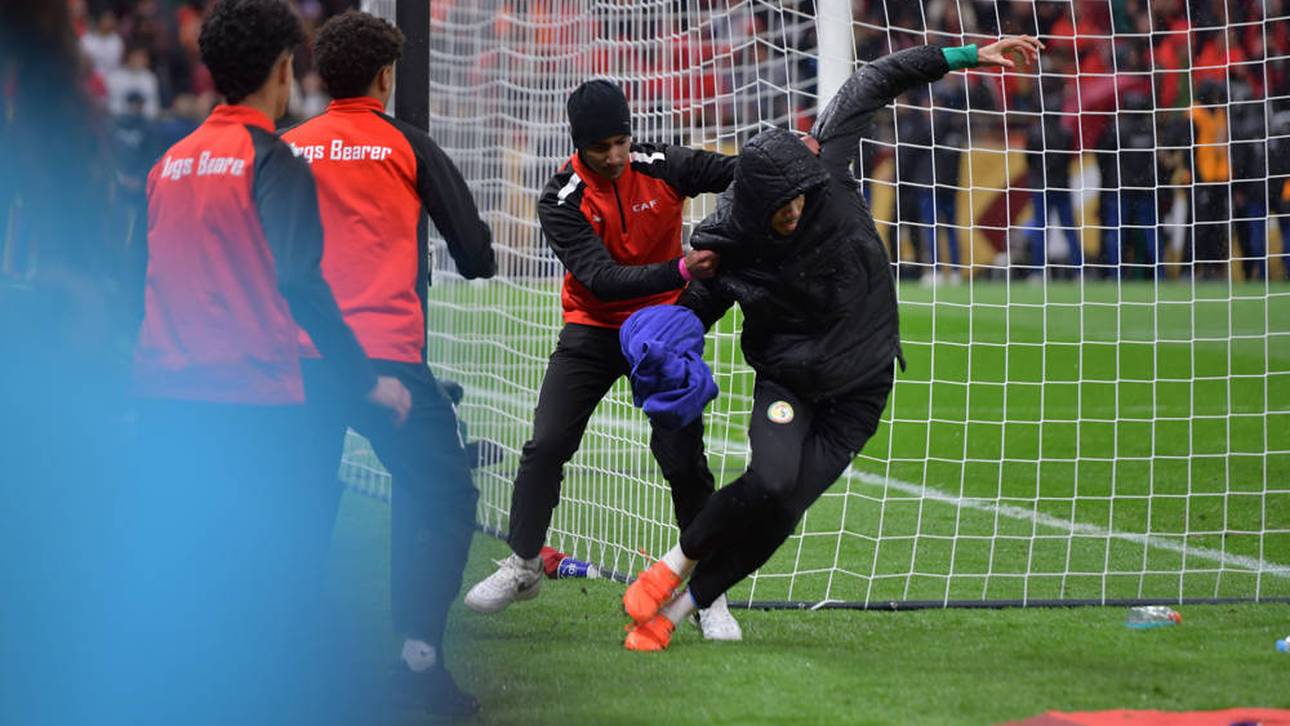 Skandal-Finale: Balljungen griffen Torhüter an