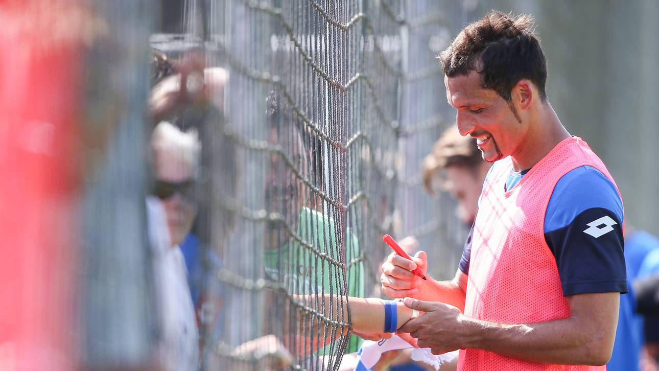 Kuranyi im ersten Training gefeiert