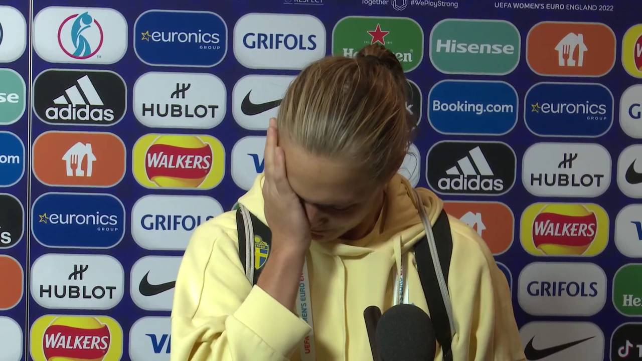 Frauen-EM: Schwedens Magdalena Erikkson weint bittere Tränen nach Halbfinal-Aus