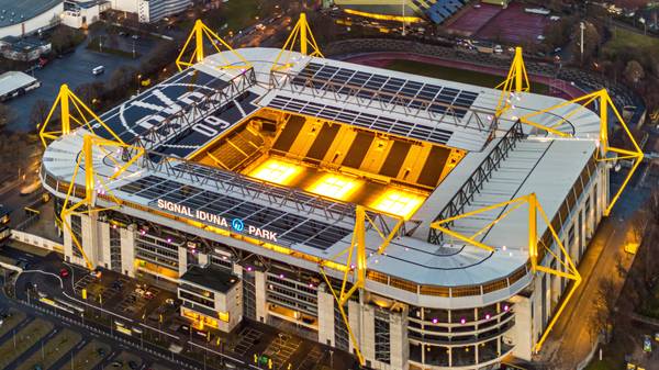 Das Westfalenstadion in Dortmund feiert am 02. April Geburtstag