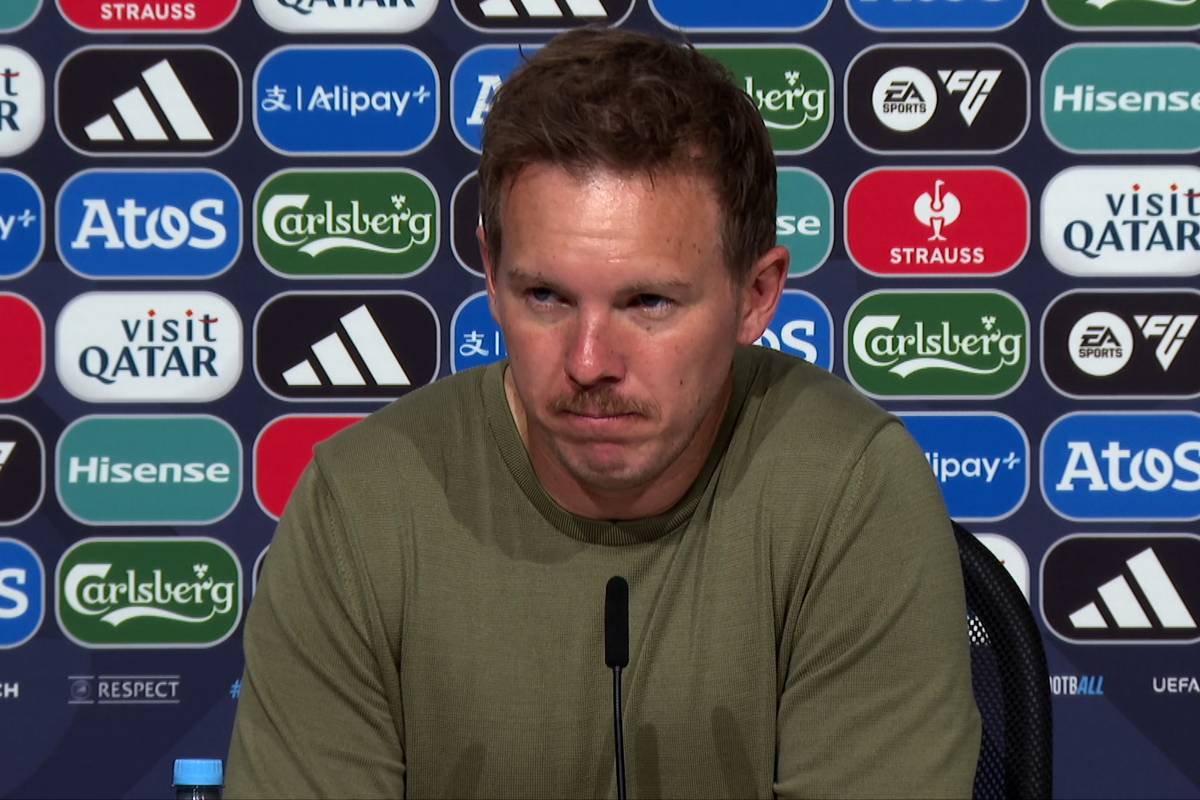 Beim Nations-League-Halbfinale gegen Portugal feiert Nick Woltemade nicht nur sein Debüt für die deutsche Nationalmannschaft, er steht sogar in der Startelf. Auf der Pressekonferenz zieht Bundestrainer Julian Nagelsmann sein Fazit zum ersten A-Länderspiel des Stürmers.
