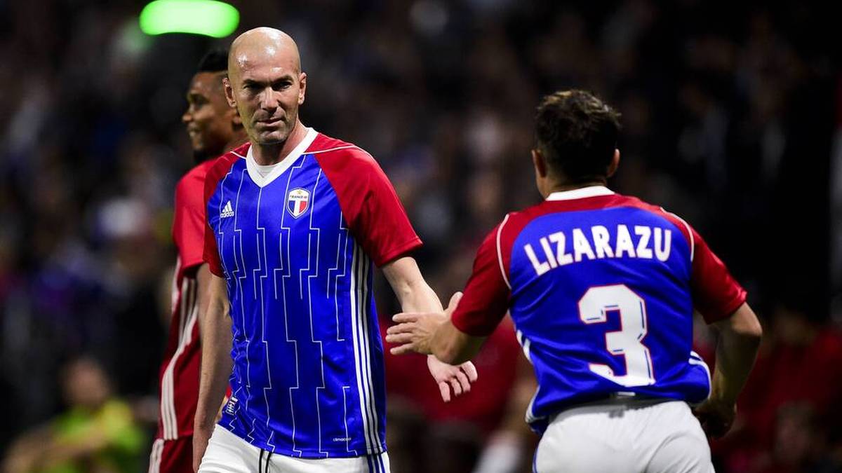 Zidane denkt, dass Bayern-Legende Bixente Lizarazu seine Kopfnuss im WM-Finale hätte verhindern können