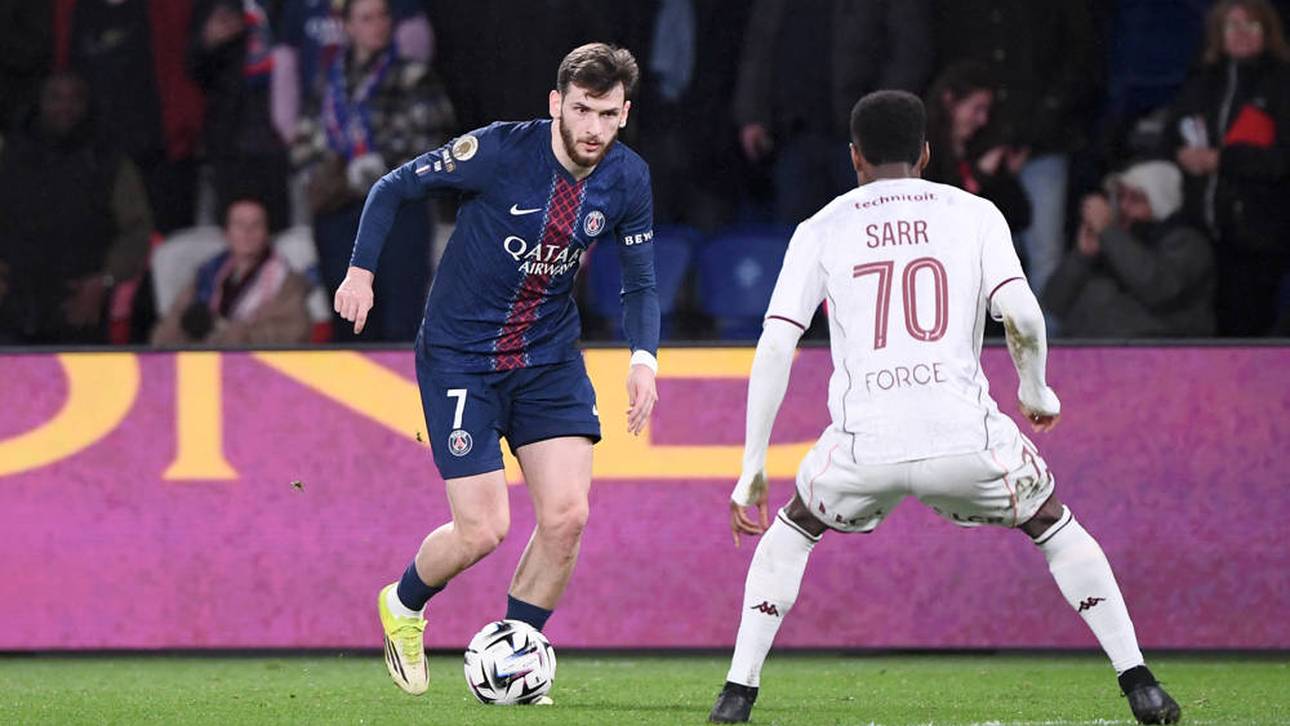 Bouna Sarr gab nach 833 Tagen sein Comeback bei der 0:3 Pleite gegen PSG