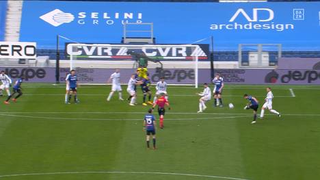 Juventus Turin lässt im direkten Duell mit Atalanta Federn. Die Alte Dame patzt ohne CR7 in den Schlussminuten des Topspiels.