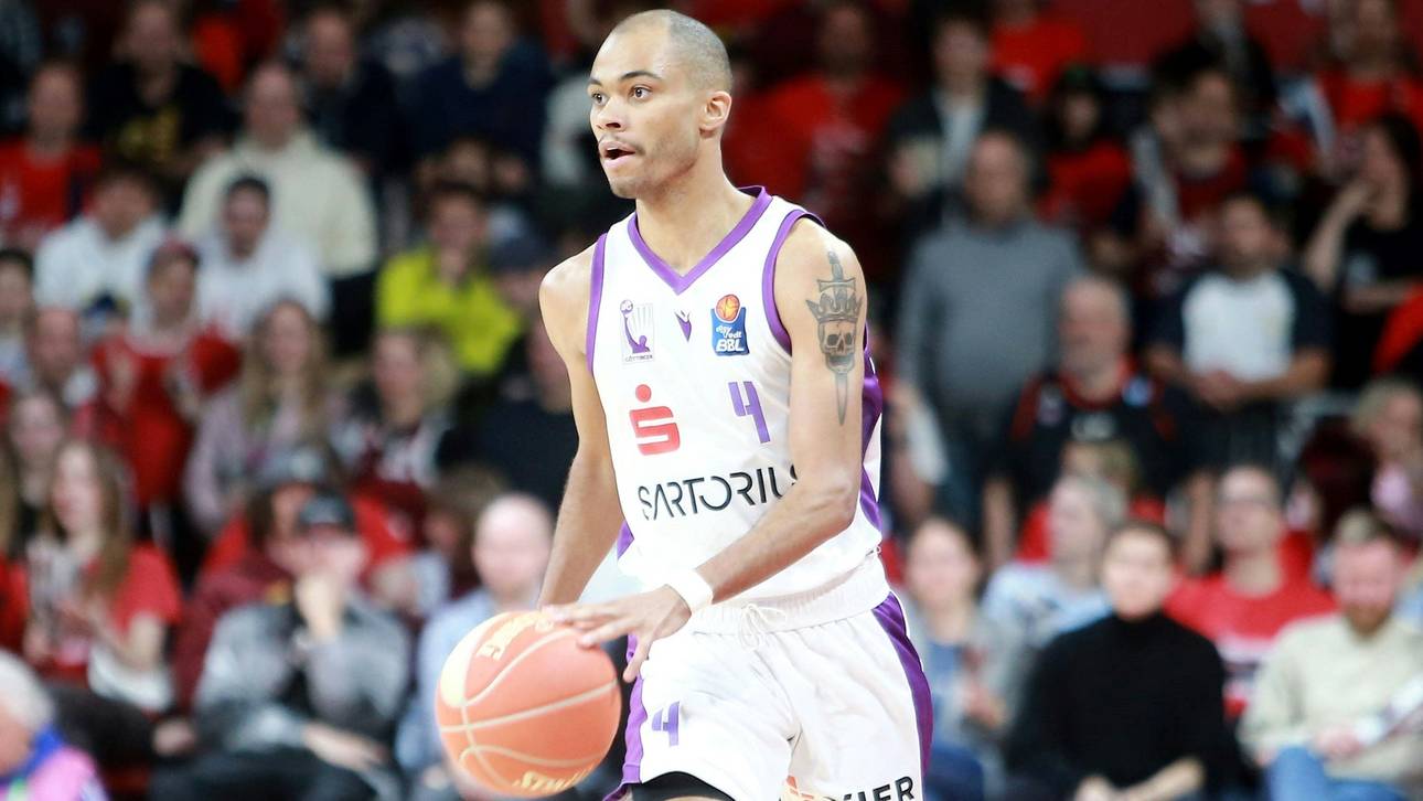 Ex-BBL-Champion handelt