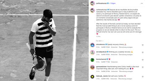 Carlos Alcaraz sagt für die French Open 2026 ab. Eine Verletzung hindert den Titelverteidiger an einer Teilnahme. 