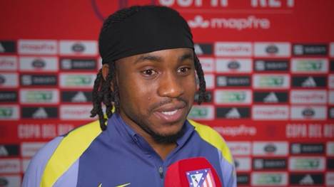 Nach dem spektakulären Deadline-Day-Wechsel zum spanischen Topklub Atlético Madrid erklärt Ademola Lookman, wie stolz er auf den Schritt sei.