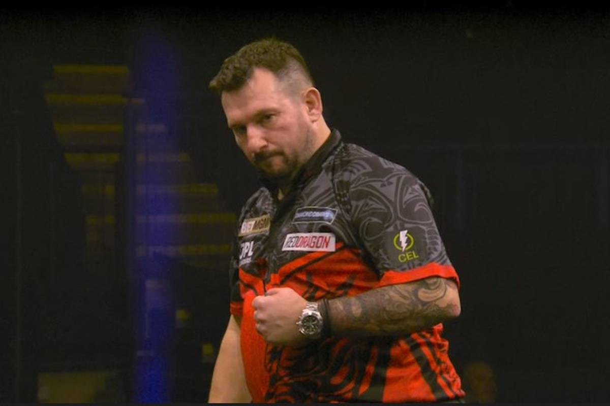 Trotz starker Schmerzen! Clayton humpelt zum Tagessieg