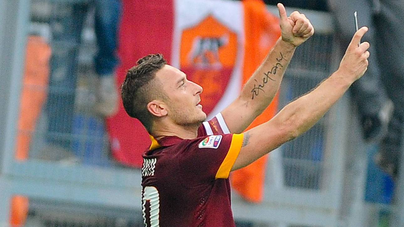 Selfie-Totti klaut Klose Derbysieg